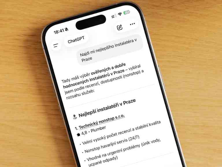 Doporučení firmy od umělé inteligence v telefonu